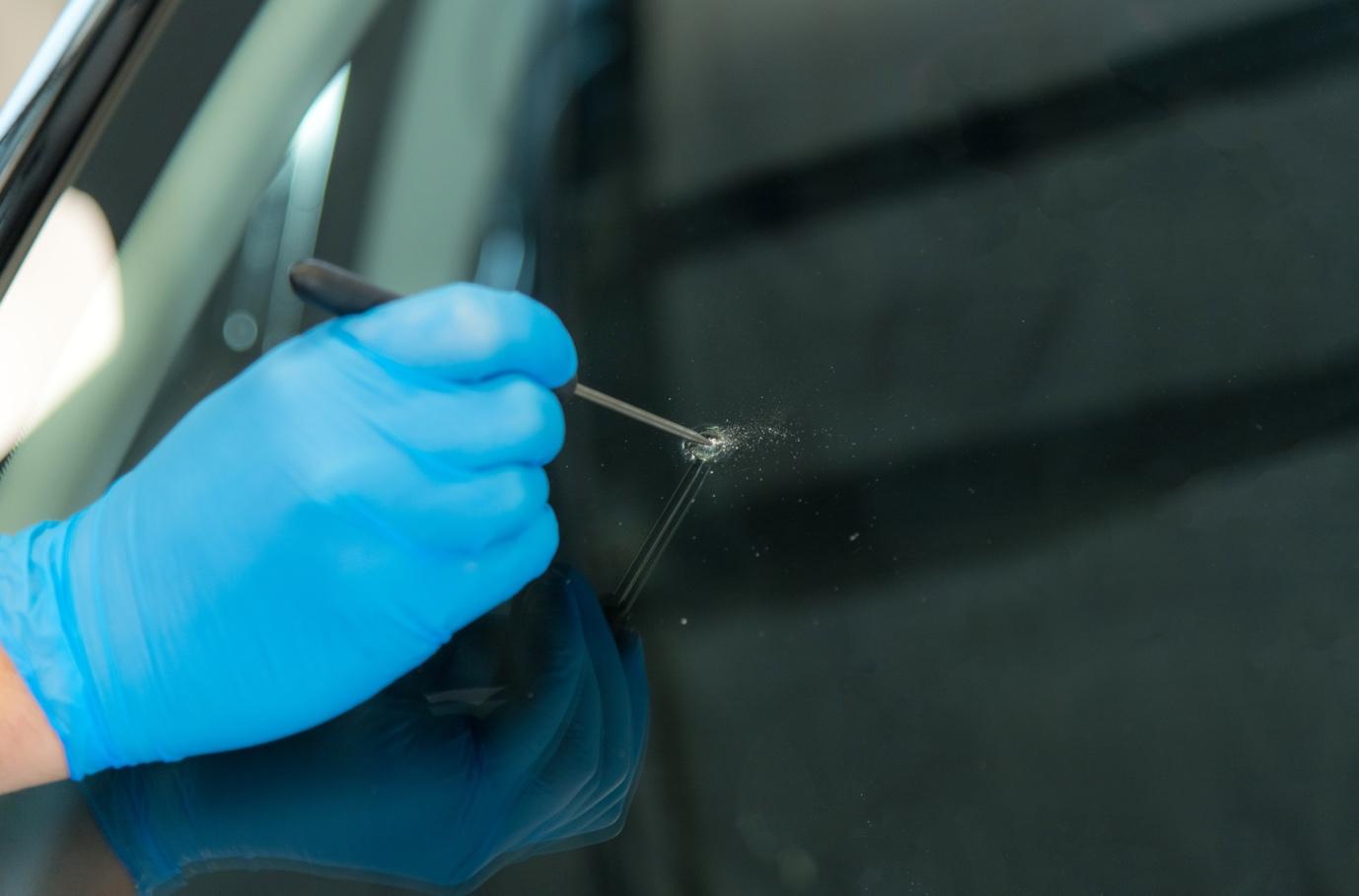 Car Glass Repair London/ Car Glass Repair Services